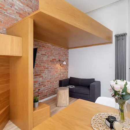 With Mezzanine - Arianska 14 By Renters Apartament *